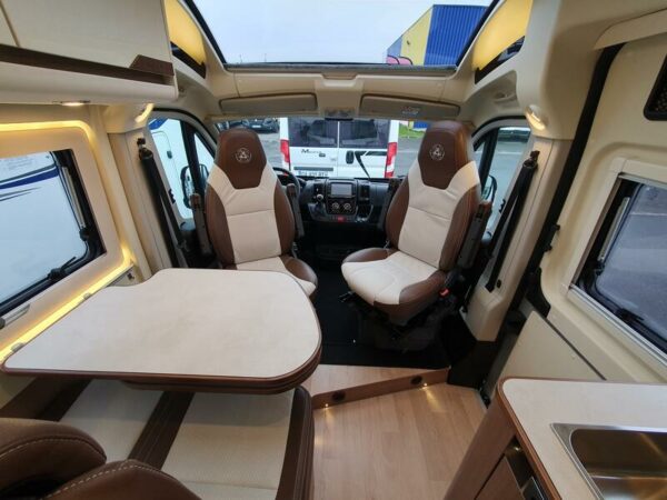 FOURGON CAMPEREVE MAGELLAN 746 LIMITED OCCASION