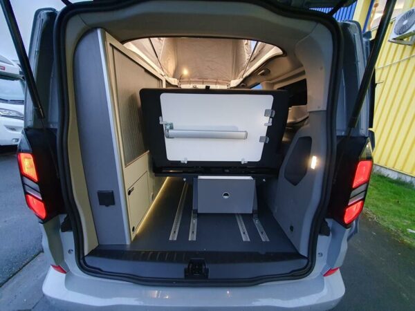VAN FONT VENDOME AUTOCAMPER 7 PLACES 2025 NEUF