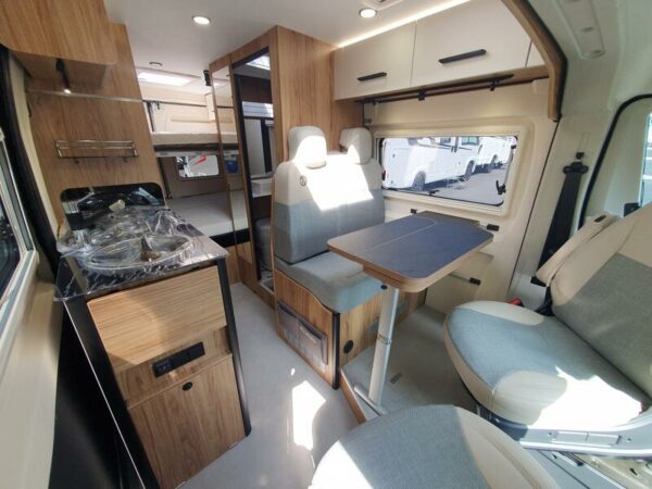 FOURGON FONT VENDOME LEADER CAMP DUO -CONFORT- NEUF