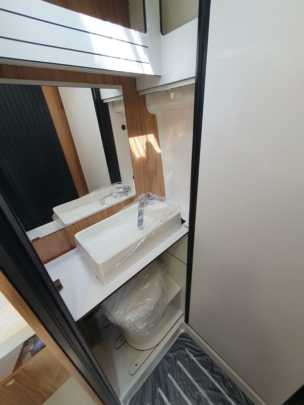 FOURGON FONT VENDOME LEADER CAMP DUO -CONFORT- NEUF